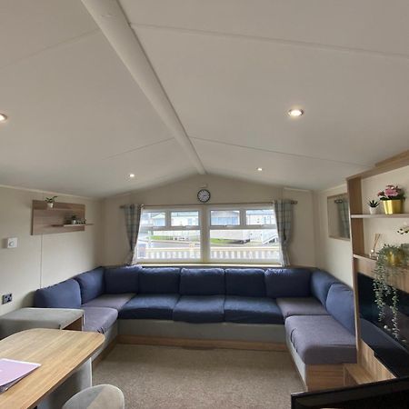 8 Bed Sun Decked Caravan Unlimited High Speed Wifi And Fun At Seawick Holiday Park Clacton-on-Sea Exterior foto